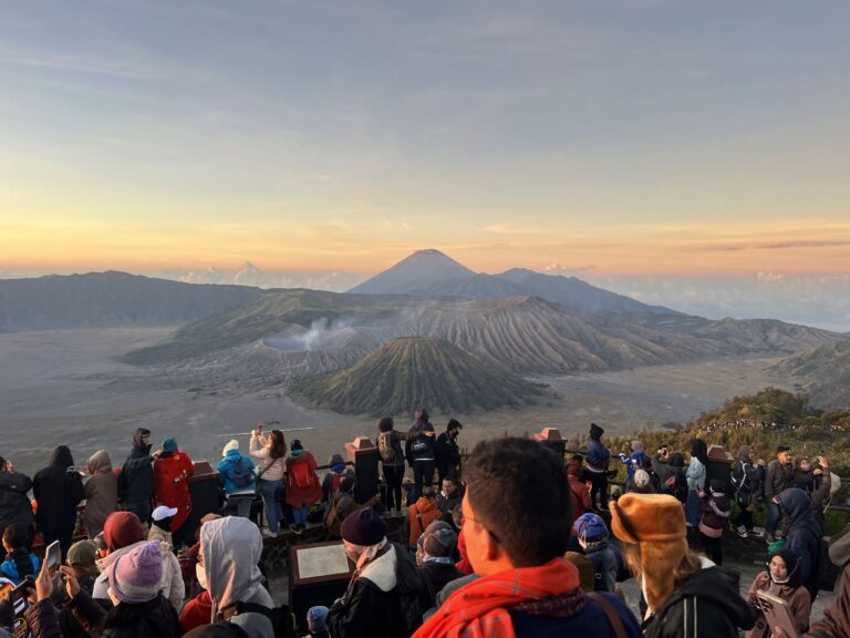Sunrise at the Penanjakan viewpoint with Bromo, Batok and Semeru glowing in the first light